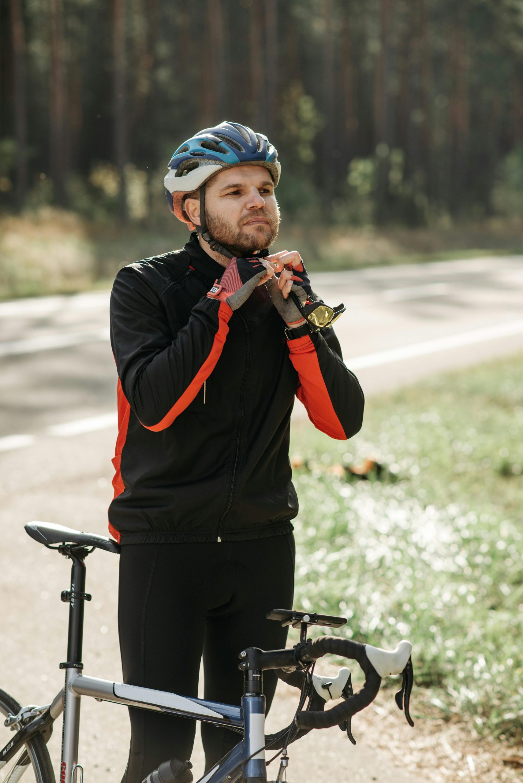 Les accessoires essentiels pour tout cycliste urbain